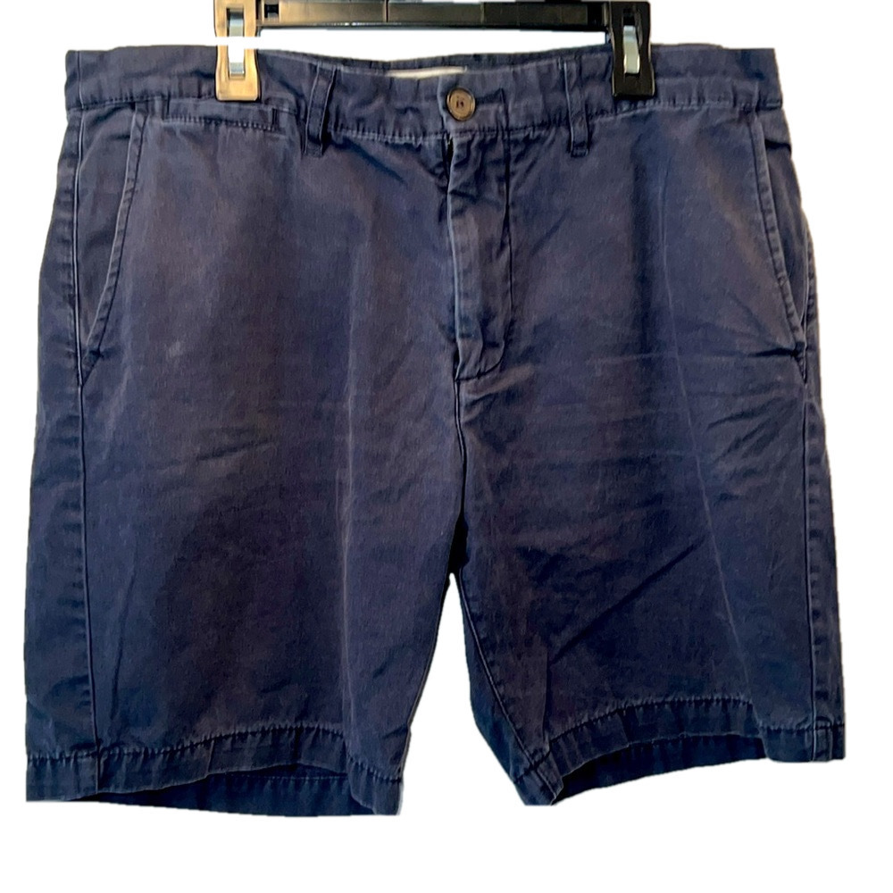H&M L.O.G.G Mens Shorts, Size 32, Dark Blue color, New Condition